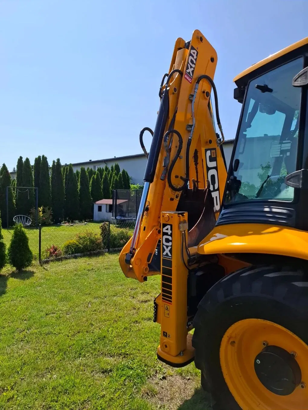Regeneracja otworów w JCB 4CX – Kraków
